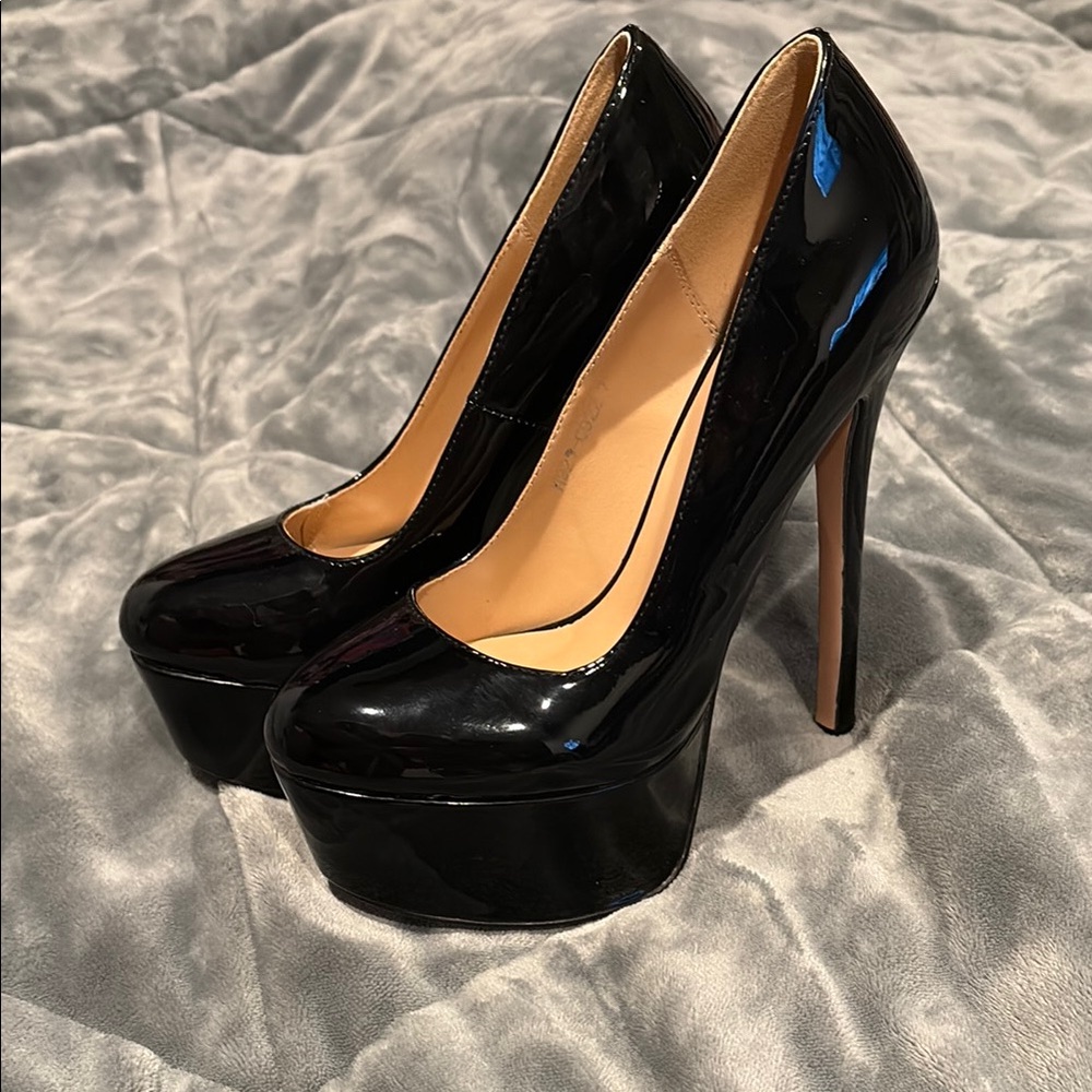 Black Patent Leather Platform stiletto heels